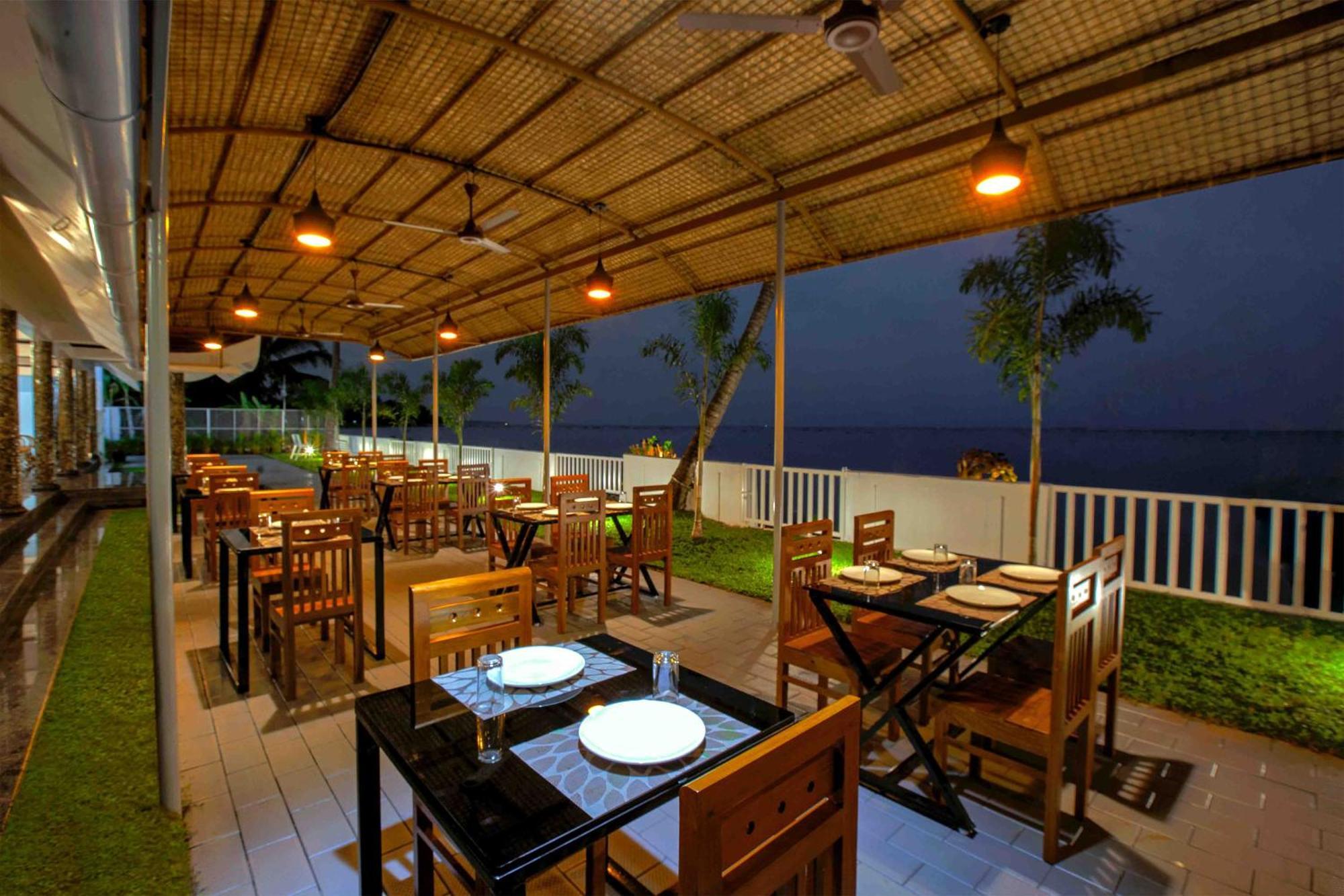 Vembanad Village Backwater Resort Alappuzha Exterior photo